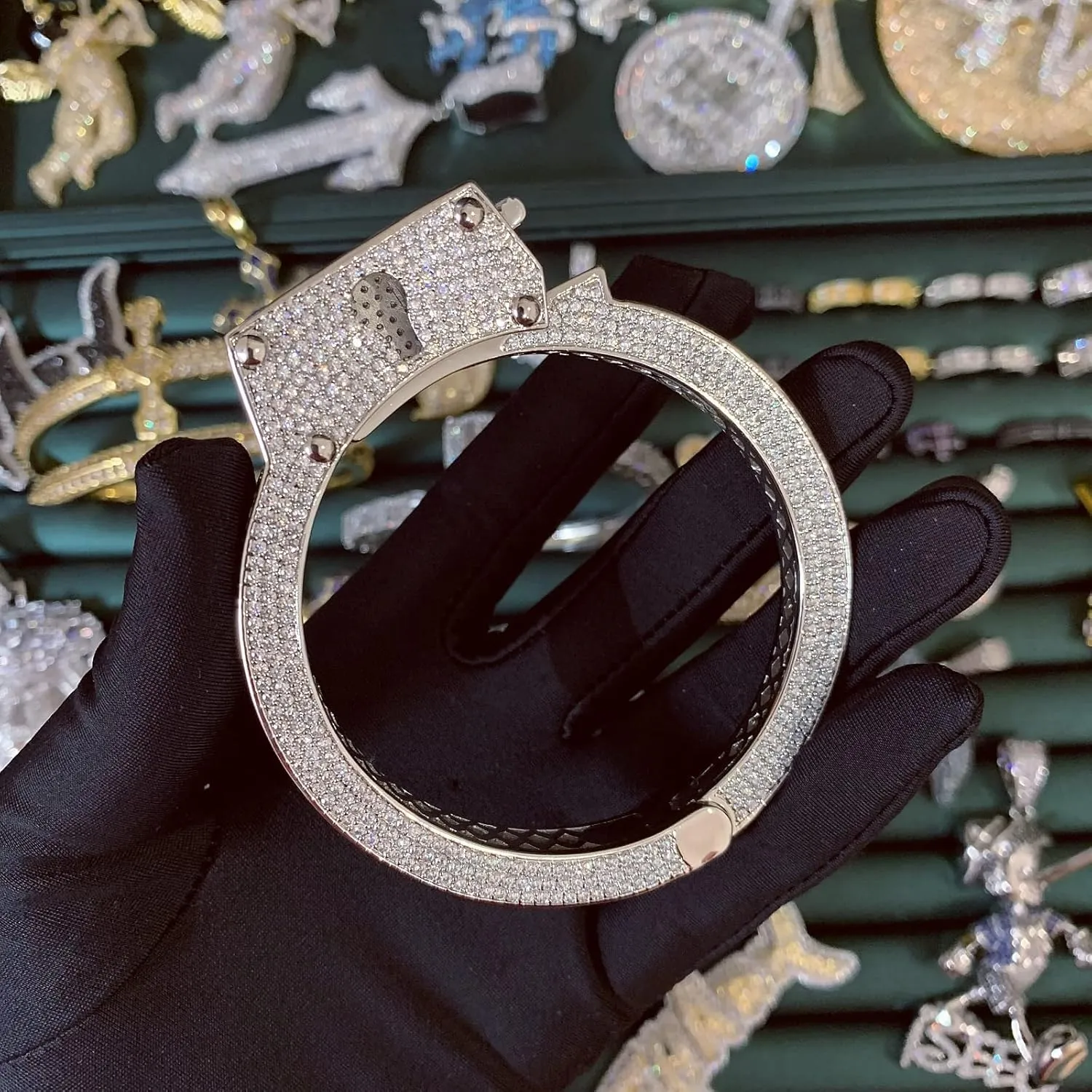 ICEDIAMOND White Gold Plated Hip Hop Iced Out Drama Handcuff Design Bangle, Micro-setting Bright Zirconia Stones with Long Serrated Lock Buckle Bracelet for Men