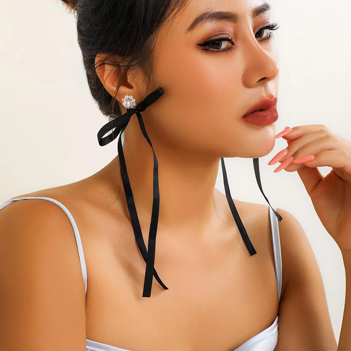 Long Tassel Pearl Crystal Bow-knot Earrings Bridal Wedding Silk Band Drop Dangle Earrings Dainty Bow Anniversary Party Ear Accessories for Women